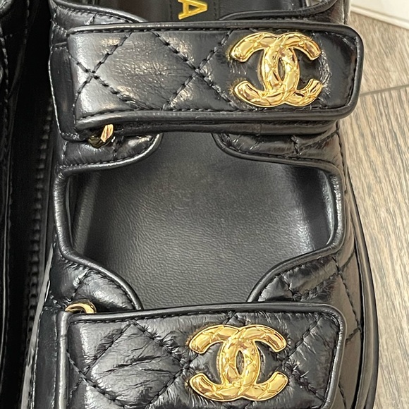 Brand new Dad sandals - Picture 6 of 6